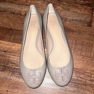 8 1/2 Tory Burch Flats